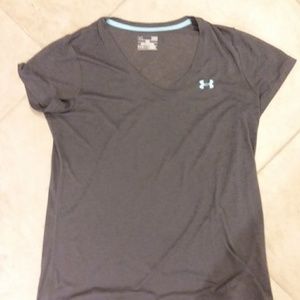 Women's under armour workout shirt  size large
